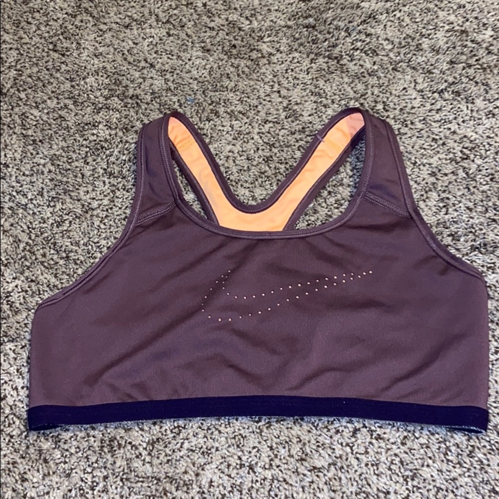 4/$20🎉 Nike Sports Bra